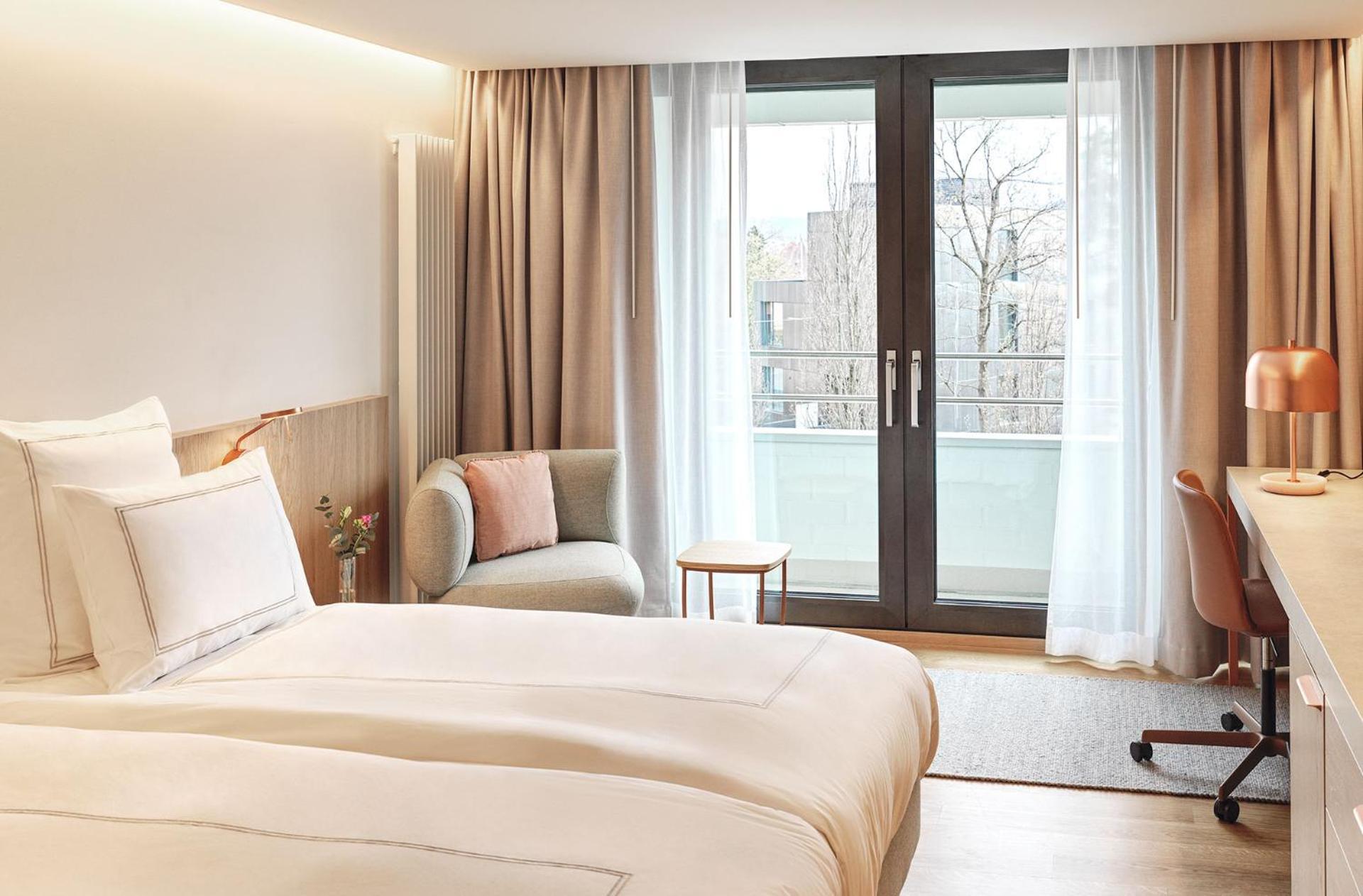 Hotel Swissotel Kursaal 4*